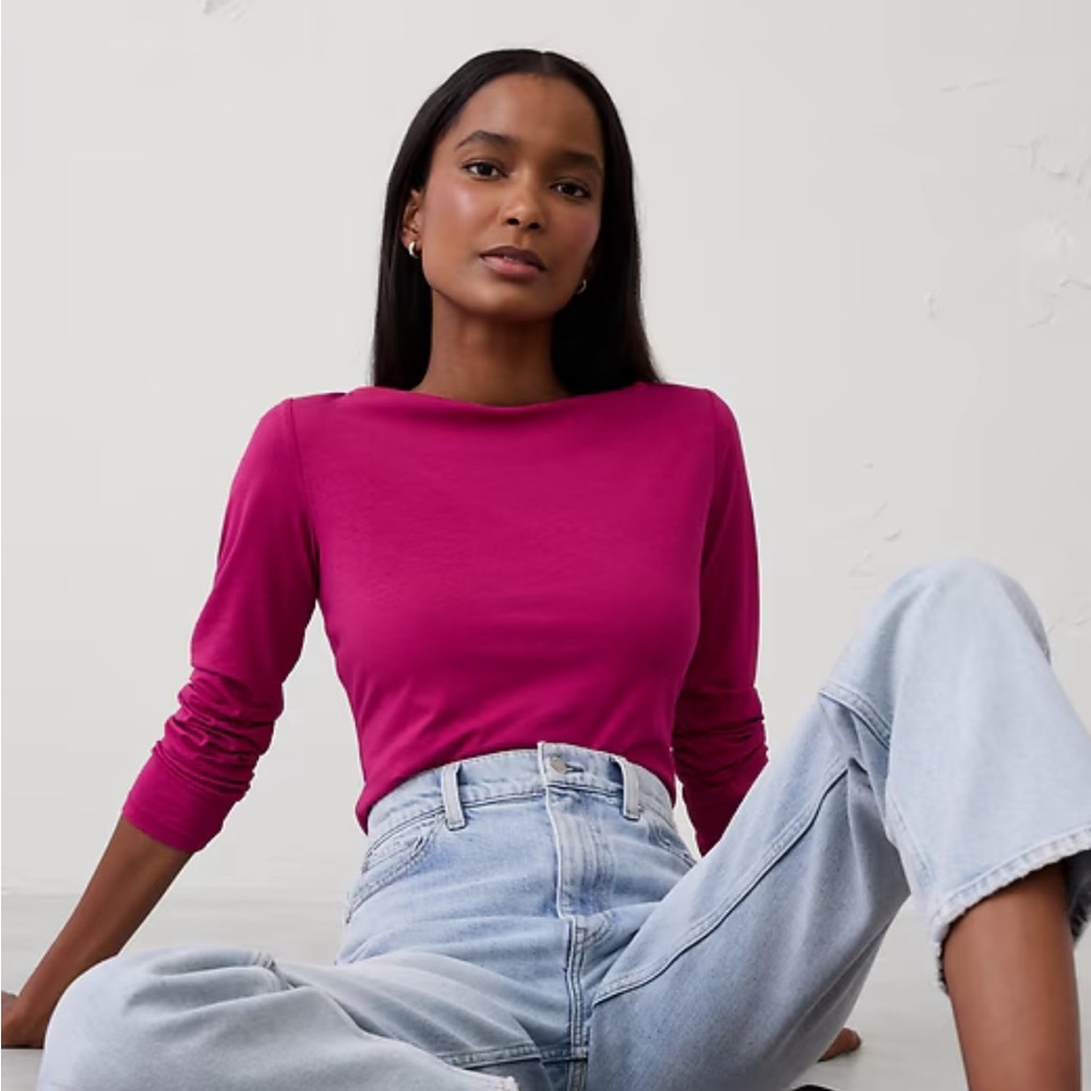 Banana Republic Factory Magenta Soft Stretch Long Sleeve T-shift